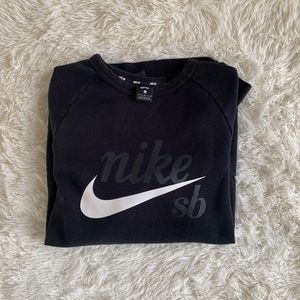 Nike crewneck